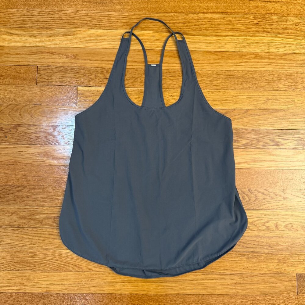 Lululemon Coastal Tank Top Shirt in Gray/Charcoal - Size ?? 8 (18" P2P)
